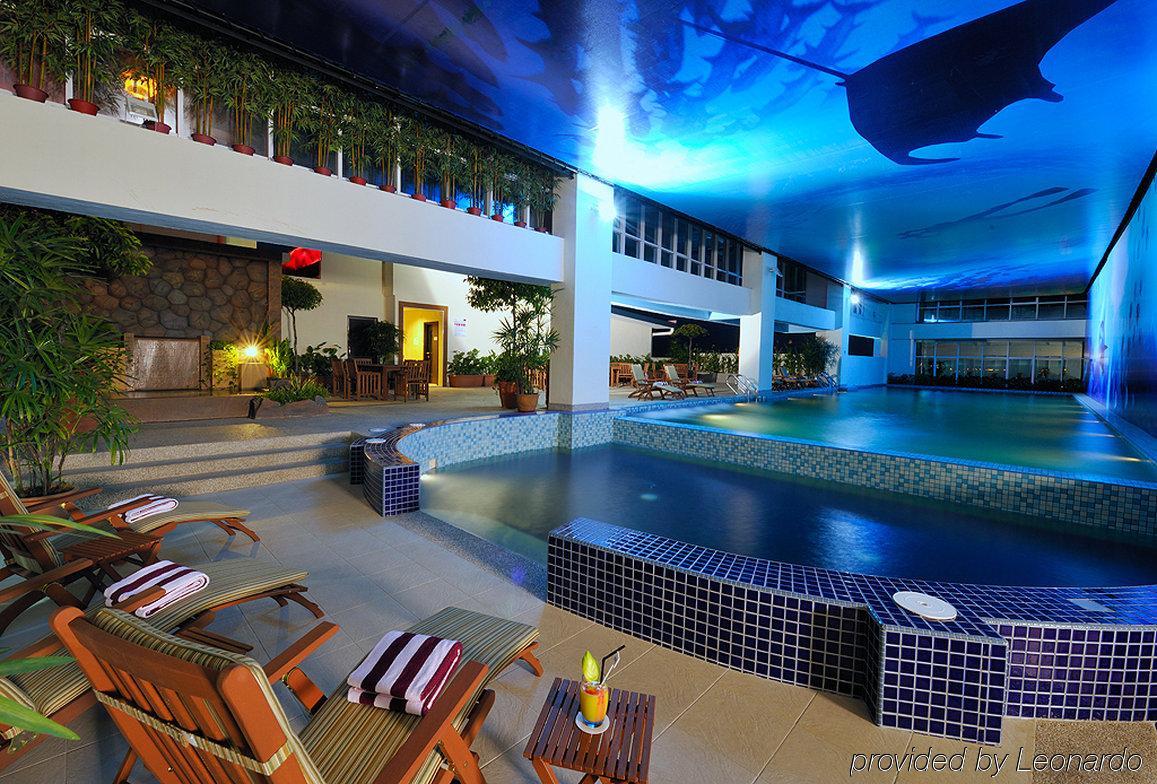 Grand Borneo Hotel Kota Kinabalu Exterior foto